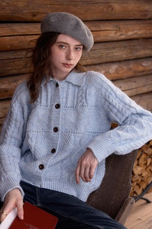 Wind cable knit cardigan