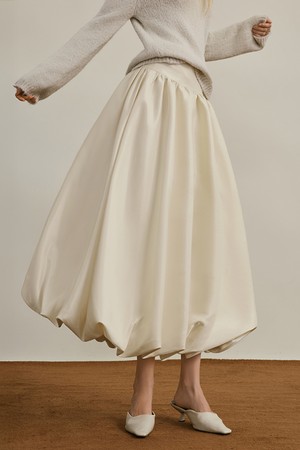 Waisted slimming skirt