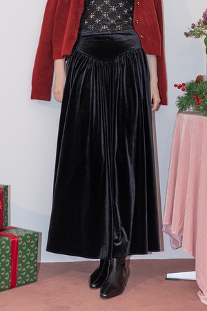 Black elegant velvet skirt