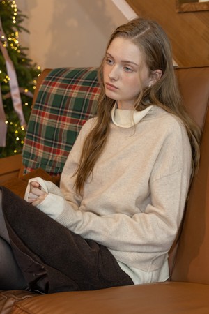 Two fake pieces crew neck knit top_2color