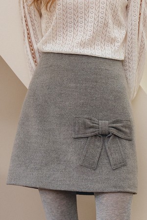 Bow woolen skirt