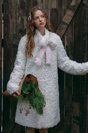 Scarf white fur coat