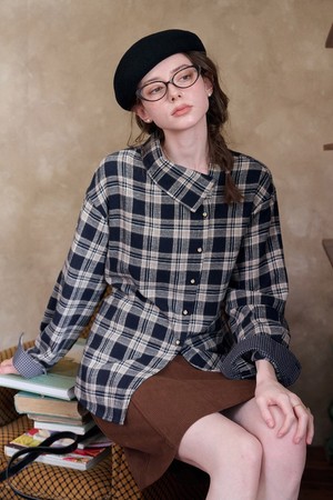 Lapel brushed plaid shirt