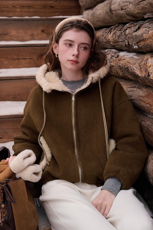 Integrated hooded short jacket_2color