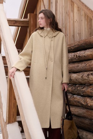 Detachable hat reversible coat