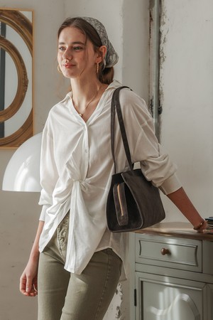Twist front blouse_2color