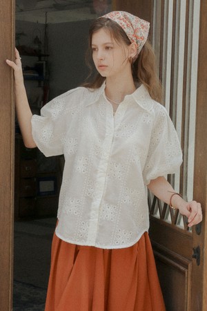 Embroidered short puff sleeve shirt_WHITE