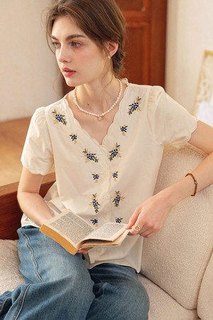 V-neck embroidered blouse