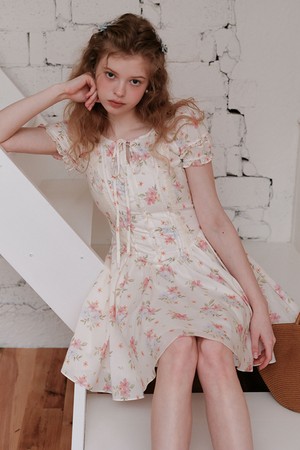 Cest_Floral heart button mini dress
