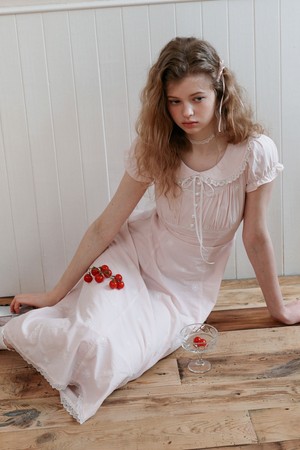 Cest_Floral embroidery lace collar dress