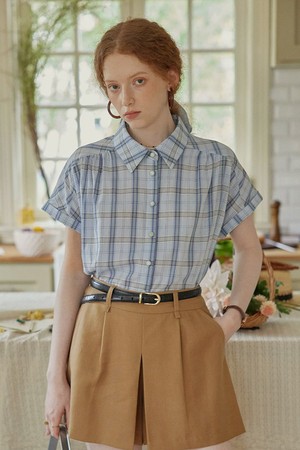 Casual plaid short sleeve shirt