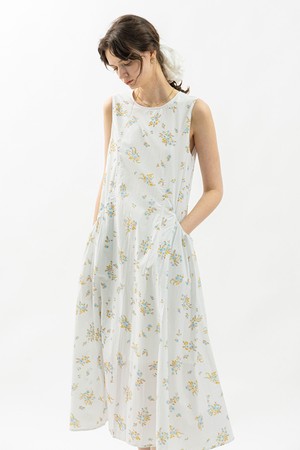 Blue flower flare dress_WHITE