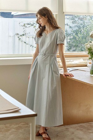 Cut temperament dress