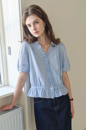 Short waist french blouse