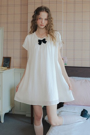 Black ribbon flare dress_WHITE