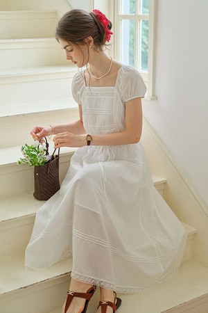 Vito white puff dress