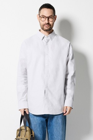 [코디갤러리 by STCO]피치가공 웜터치 옥스포드 셔츠_라이트 그레이 (오버핏)_CDSWZ10NS0