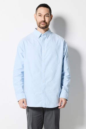 [코디갤러리 by STCO]피치가공 웜터치 옥스포드 셔츠_라이트 블루 (오버핏)_CDSWZ09NS3