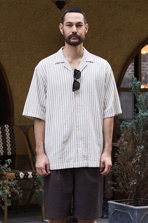 오픈 카라 데님 반팔 셔츠_아이보리 (이지핏)_DDSWB63ETI