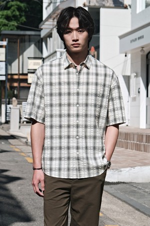 시어서커 체크 반팔 셔츠_화이트(오버핏)_LDSXB64OCW