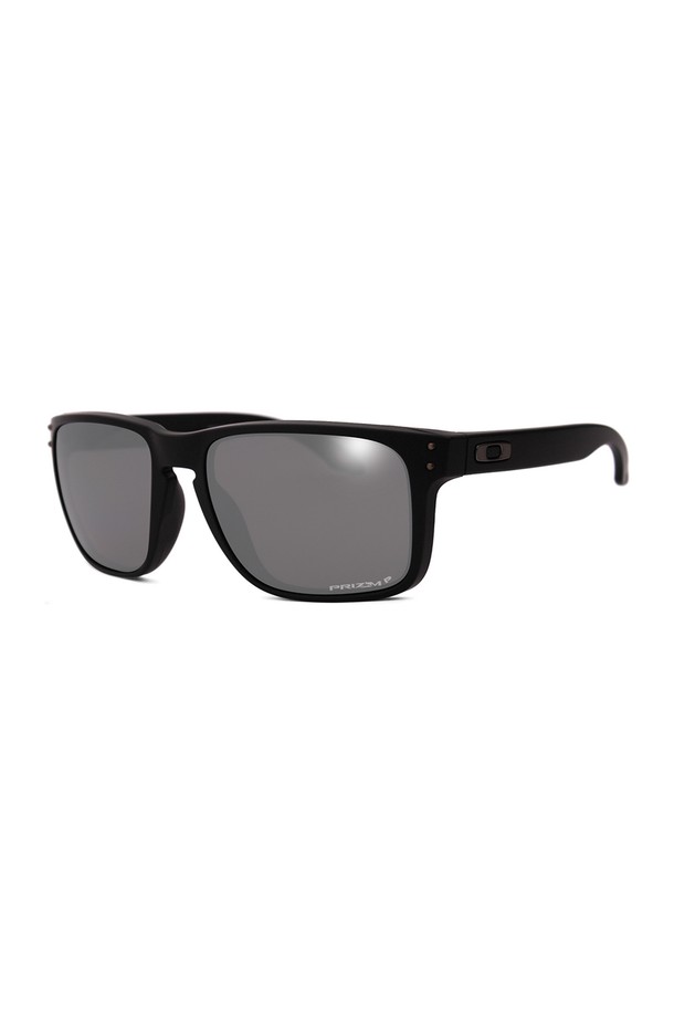 OO9417 05 훌브룩 XL 프리즘 편광렌즈 액티비티 라지 스포츠 선글라스는 스포츠 및 액티비티 활동에 최적화된 선글라스입니다. 편광 렌즈와 프리즘 렌즈의 조합으로 시야 확보와 눈부심 방지 기능을 제공합니다. 넓은 핏(라지)으로 편안한 착용감을 선사하며, 스포티한 스타일을 연출합니다. 피트니스룩, 러닝룩, 휴가룩 등 다양한 TPO에 활용 가능합니다. 자외선 차단 기능으로 눈을 안전하게 보호합니다.
