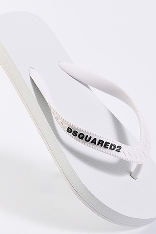 Dsquared2 - 샌들/슬리퍼 - 디스퀘어드2 FFW0001 플립플롭(화이트) FFW0001 17200001 1062