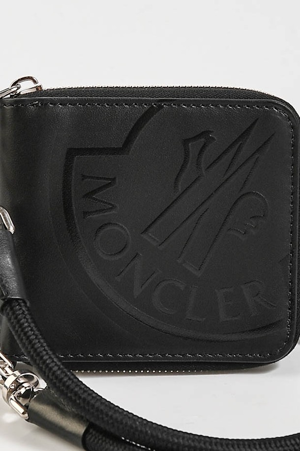 MONCLER - 지갑 - 몽클레어 6C701 스트랩 반지갑(블랙) G2 09B 6C70100 02SZJ 999