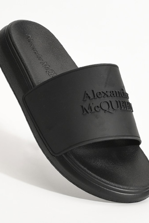 Alexander McQueen - 샌들/슬리퍼 - 알렉산더맥퀸 663564 로고 슬리퍼(블랙) 663564 W4QS0 1000