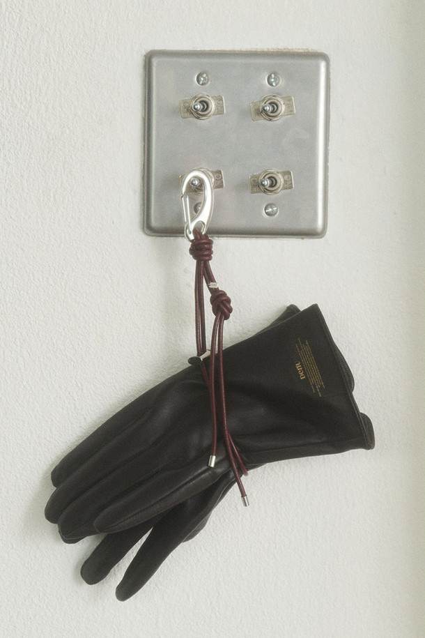 DENU - 키링/참 - Glove Holder Leather strap Keyring