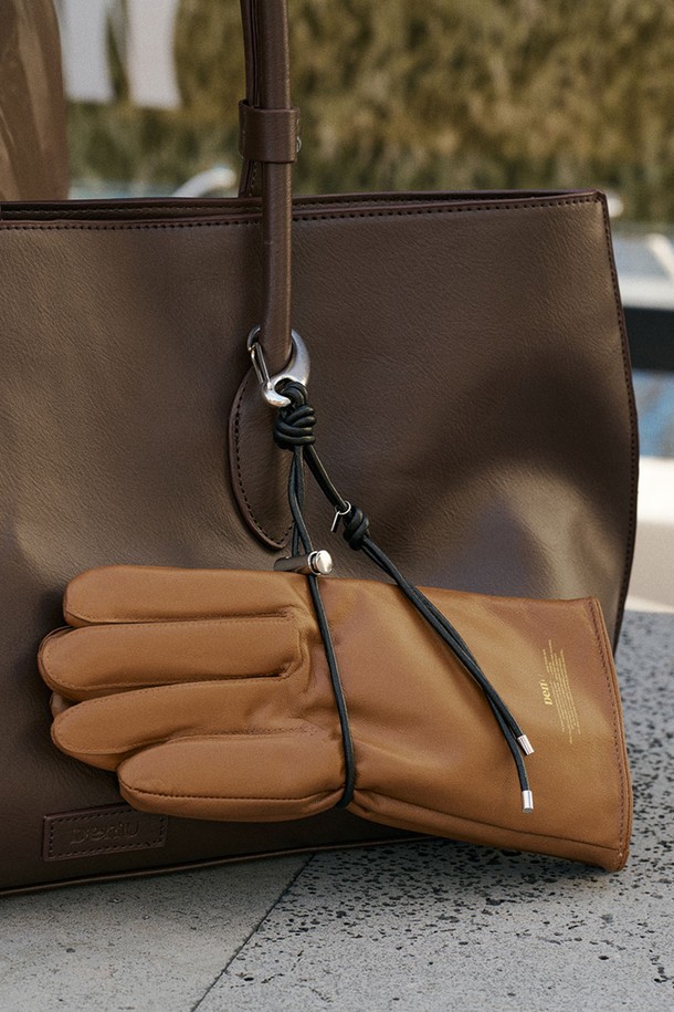 DENU - 키링/참 - Glove Holder Leather strap Keyring