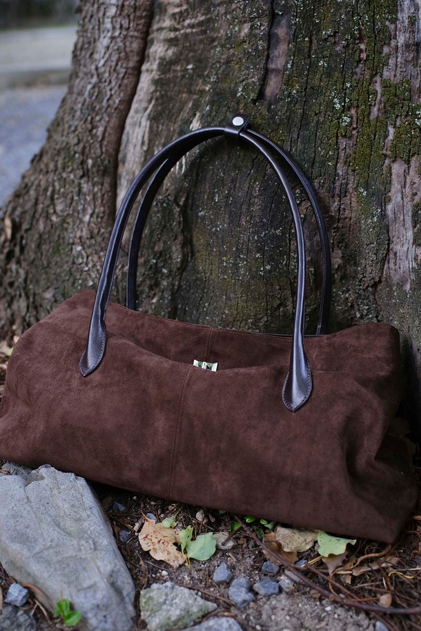 DENU - 숄더백 - VENTO Bag [Suede Brown]
