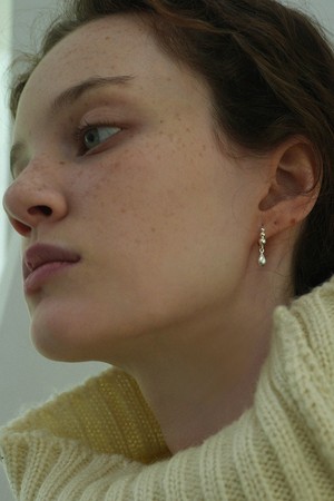 goutte bubby earring