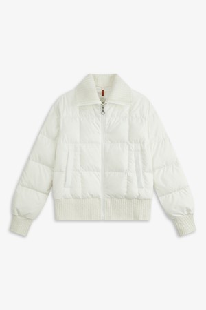 니트카라 숏 두잉 점퍼_IVORY-a