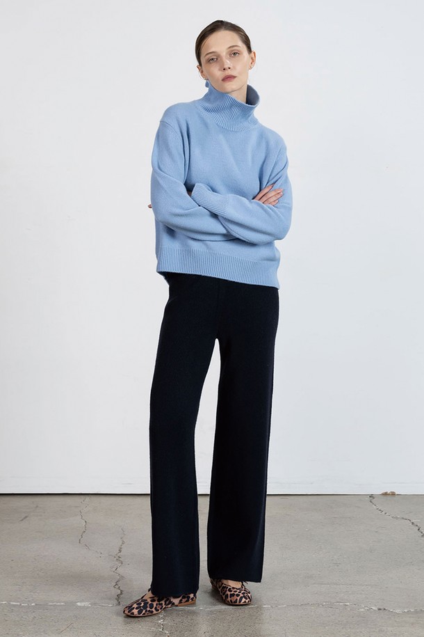 cordinary - 스웨터 - Extra fine wool slit turtle-neck - skyblue