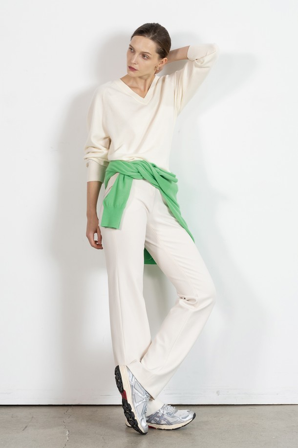 cordinary - 스웨터 - Super cashmere loose fit v-neck knitwear - ivory