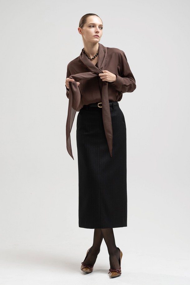 cordinary - 블라우스 - Scarf-tie flowing blouse - brown