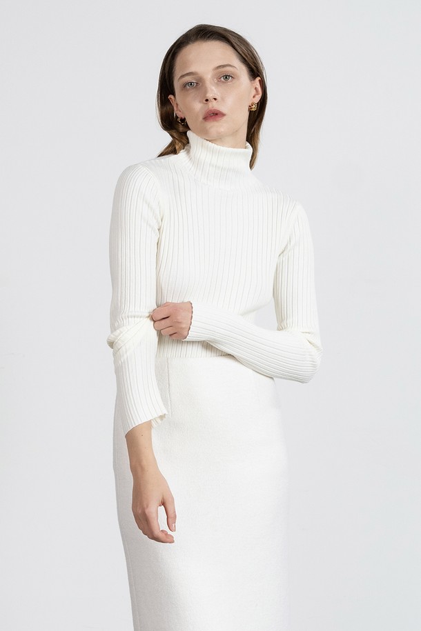 cordinary - 스웨터 - Soft ribbed turtleneck knit - ivory