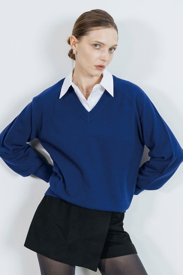 cordinary - 스웨터 - Super cashmere loose fit v-neck knitwear - blue