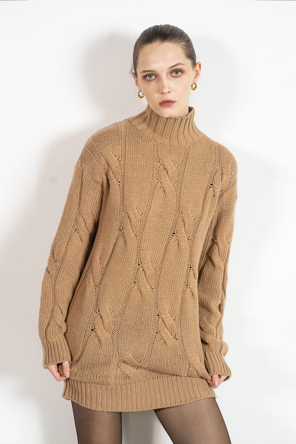 cordinary - 니트 원피스 - Cable turtleneck knitted dress - beige