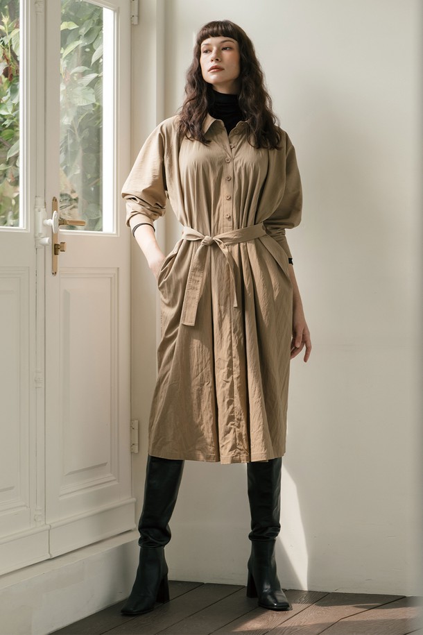 cordinary - 긴소매 원피스 - Side button detail belted oversize dress - beige