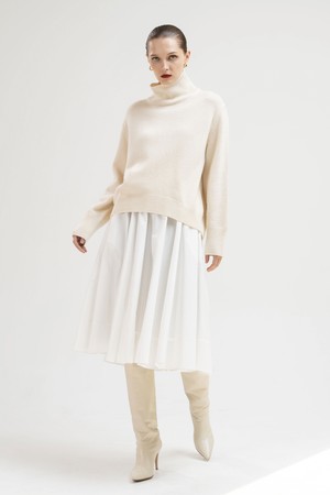 Extra fine wool slit turtle-neck - ivory