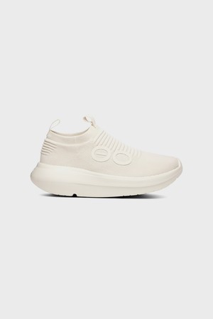[Oomy Zen] 아이보리 남성 운동화