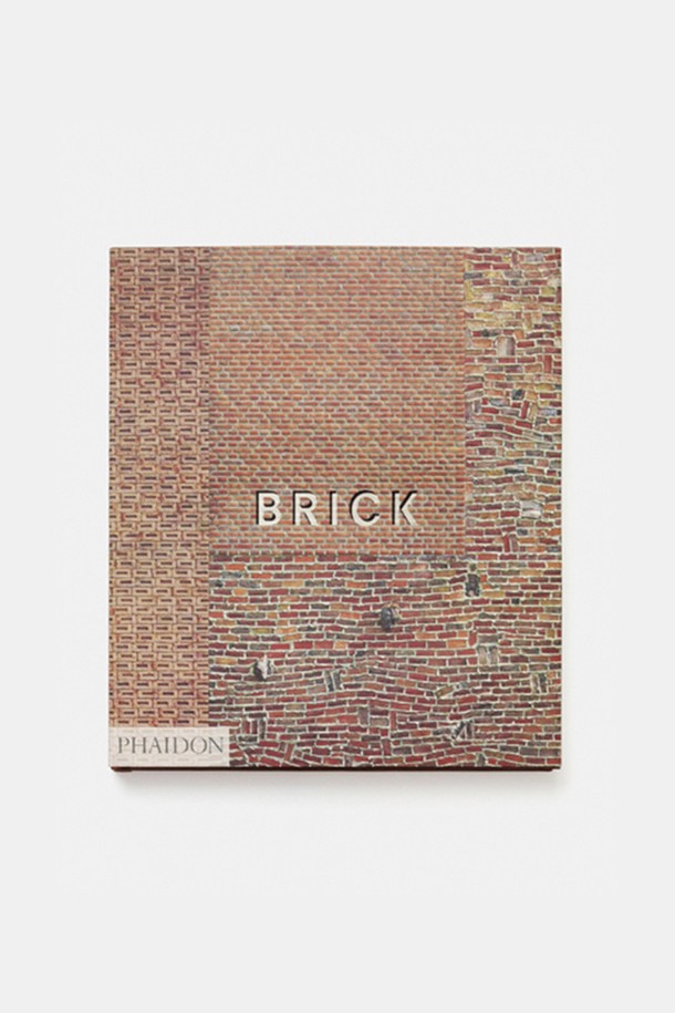 [Phaidon/드로터스] Brick (브릭)은 건축/디자인 분야의 전문성을 담은 도서입니다. 하드커버 형태로 제작되었으며, 건축 관련 서적과 벽돌 건축 전문서를 찾는 독자에게 적합합니다. 영어로 쓰여졌으며, 건축에 대한 깊이 있는 지식을 제공하는 책입니다. Phaion (파이돈)에서 출판되었습니다.
