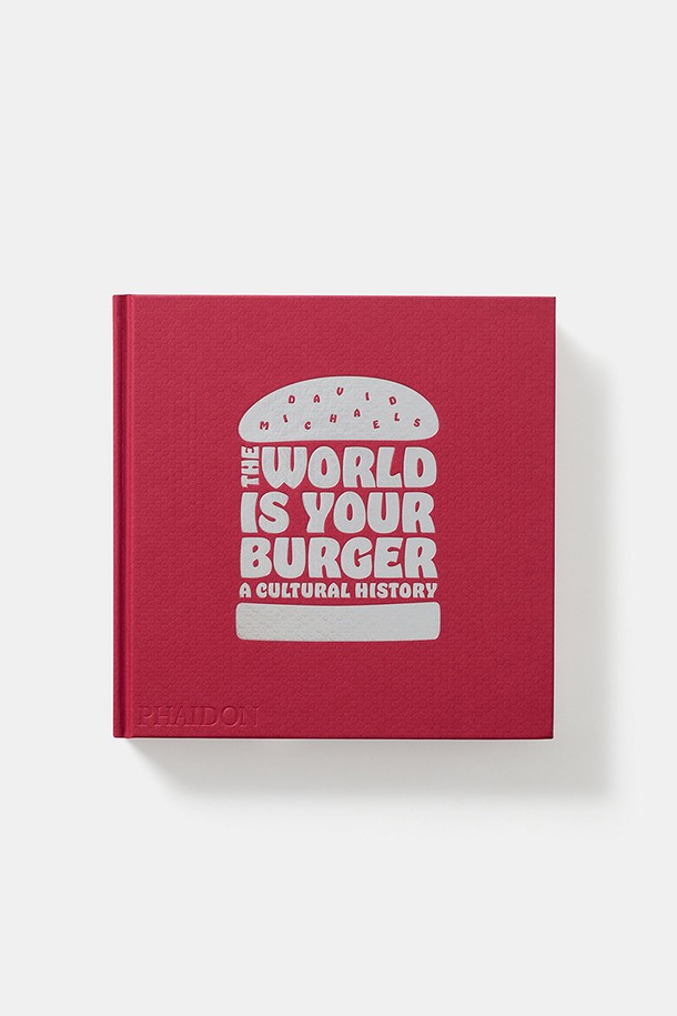 [Phaidon/드로터스] The World is Your 버거는 음식과 문화를 탐구하는 <요리/음식> 주제의 영문 도서입니다. 빨간색 하드커버 형태로 제작되었으며, 요리에 대한 깊이 있는 이해를 돕습니다. 버거를 문화사적 관점에서 조명하며, 독특하고 흥미로운 시각을 제공합니다. Phaidon 출판사의 이 책은 교양/취미를 위한 독서에 적합합니다. 
