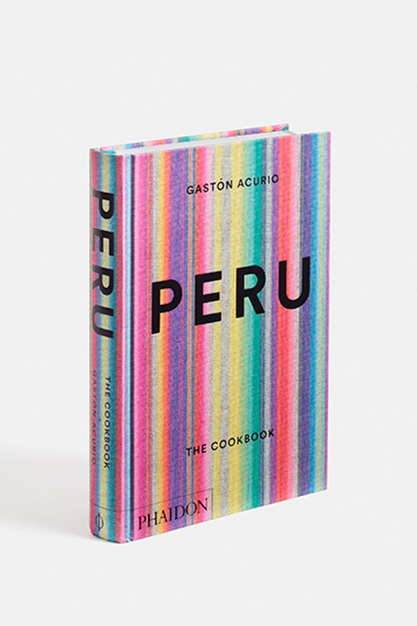 [Phaidon/드로터스] 페루는 페루 요리를 전문적으로 다루는 영문 쿡북입니다. 하드커버 형태로 제작되었으며, 스트라이프, 레인보우, 멀티컬러 등 다채로운 표지 디자인이 특징입니다. 다양한 페루 요리 레시피를 담아 요리에 관심 있는 분들께 유용한 정보를 제공합니다. 페루의 맛과 문화를 경험할 수 있는 특별한 요리책입니다.
