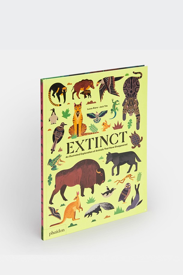 [Phaidon/드로터스] Extinct는 멸종 동물을 주제로 한 그림책입니다. 하드커버 형태로 제작되었으며, 전 연령대가 읽을 수 있습니다. 생생한 동물 일러스트를 통해 멸종된 동물들을 만나볼 수 있으며, 교육적인 내용을 담고 있습니다. 영어로 제작된 해외 도서로, 그림책을 통해 다양한 동물의 세계를 경험할 수 있습니다.
