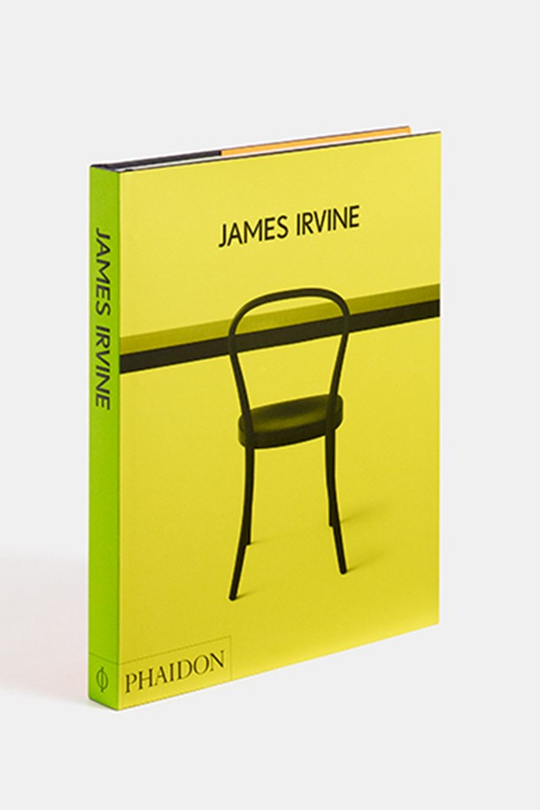 [Phaidon/드로터스] James Irvine은 미니멀한 디자인의 하드커버 영문 도서입니다. 노란색과 초록색 표지 디자인이 특징이며, 제임스 어빈(James Irvine)의 작품을 담았습니다. 디자인 분야에 관심 있는 분들께 추천하는 도서입니다. 출판사 Phaidon에서 제작했습니다.
