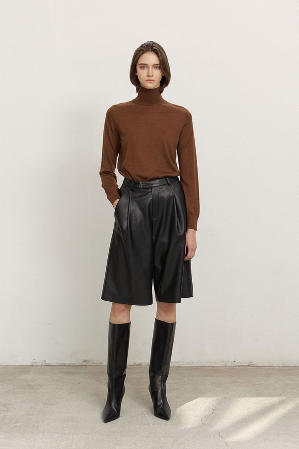 MARE DI MARI - 쇼트팬츠 - Leather Bermuda Pants Black