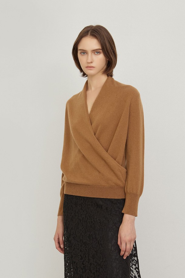 MARE DI MARI - 스웨터 - Cashmere Shawl Collar Wrap V-Neck Knit Top Camel