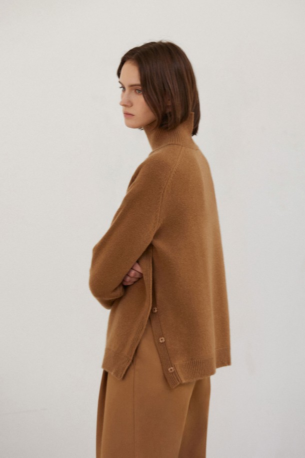 MARE DI MARI - 스웨터 - Cashmere Side Slit Knit Pullover Camel